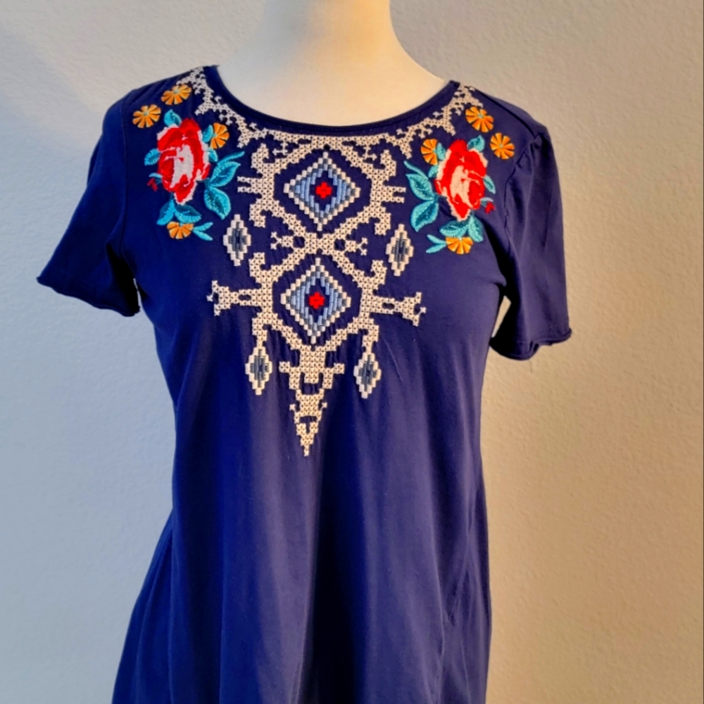 Johnny Was navy embroidered t-shirt